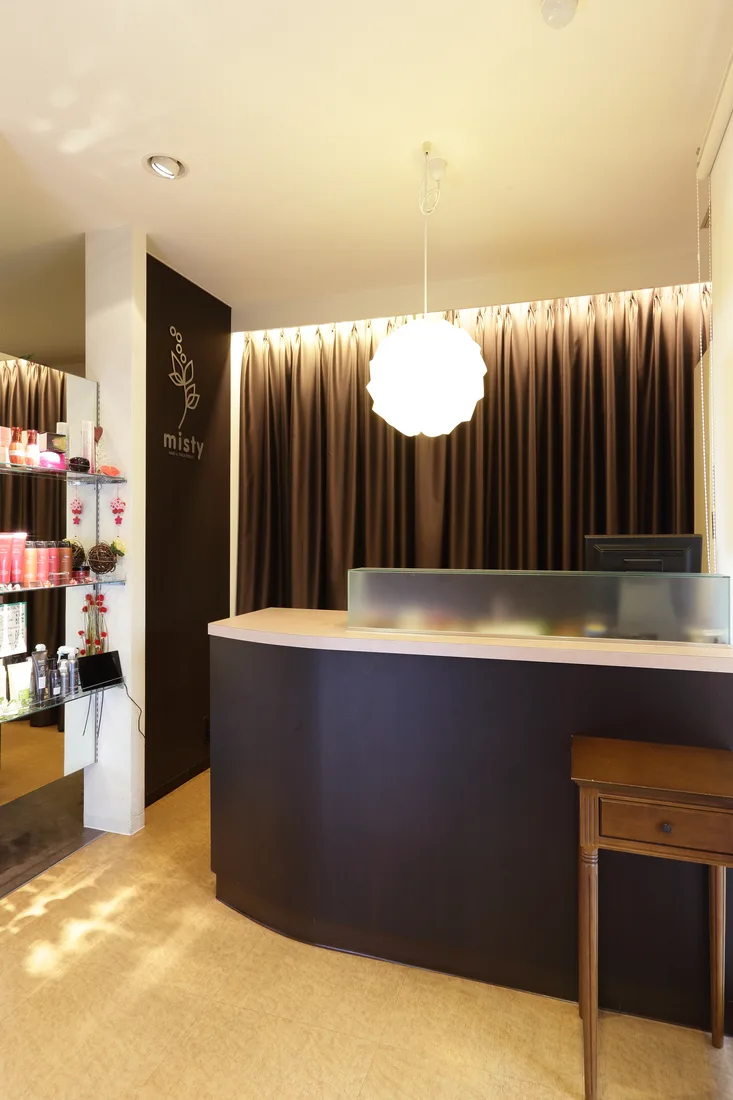 misty 受付カウンター